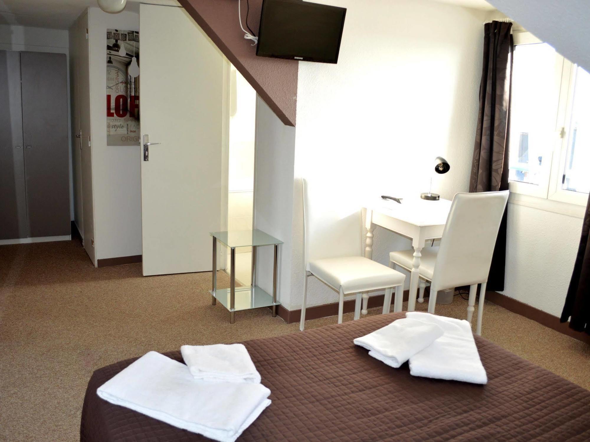 Logis Le Bretagne Hotel Le Vivier-sur-Mer