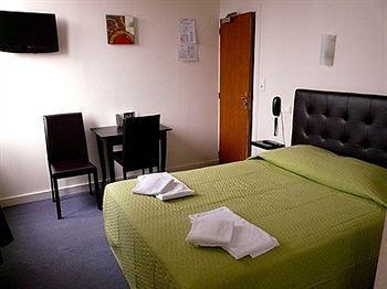 Hotel Logis Le Bretagne 2*